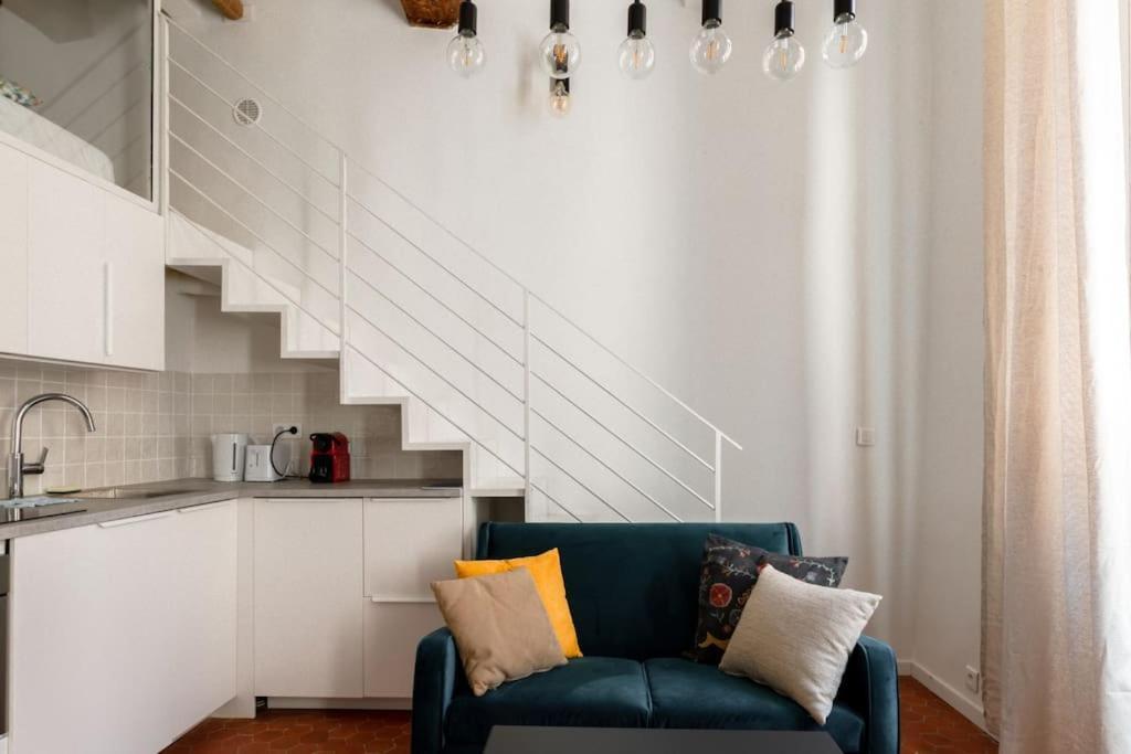 Appartement Authentique Situe En Plein Centre D'Antibes Eksteriør bilde