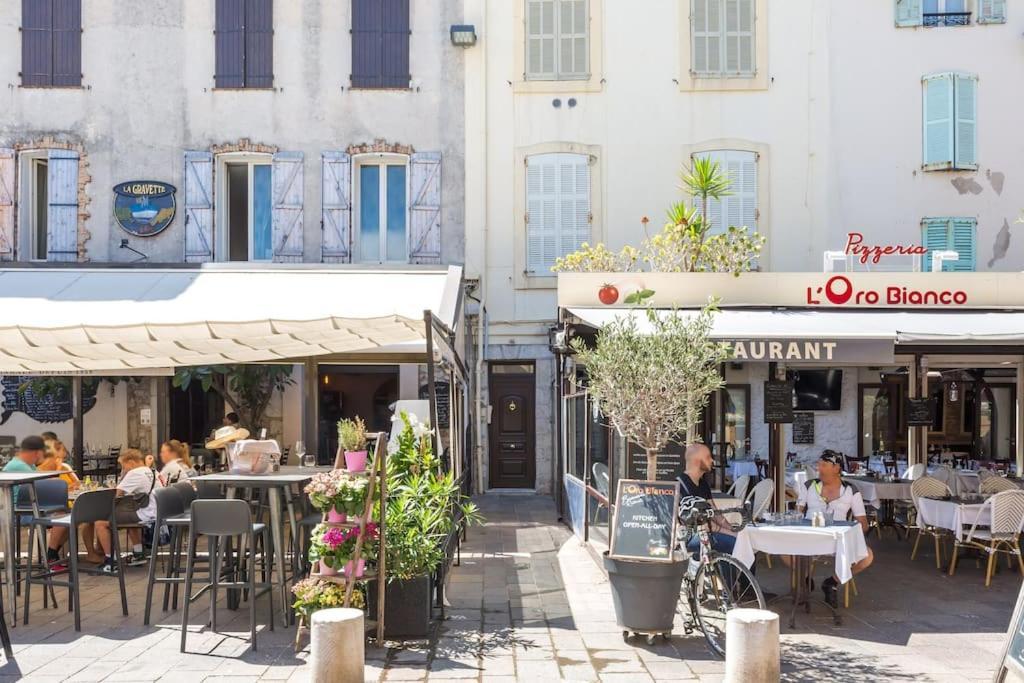 Appartement Authentique Situe En Plein Centre D'Antibes Eksteriør bilde