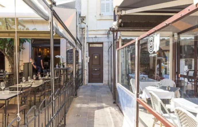 Appartement Authentique Situe En Plein Centre D'Antibes Eksteriør bilde