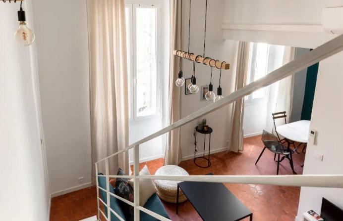 Appartement Authentique Situe En Plein Centre D'Antibes Eksteriør bilde