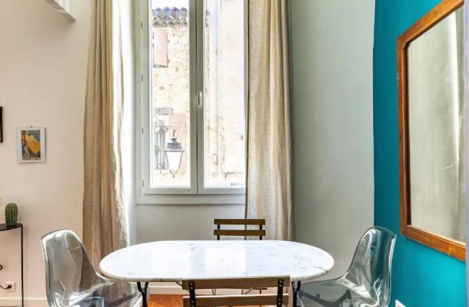 Appartement Authentique Situe En Plein Centre D'Antibes Eksteriør bilde