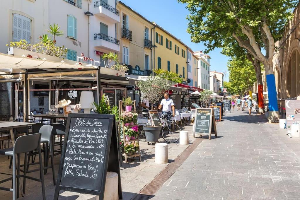 Appartement Authentique Situe En Plein Centre D'Antibes Eksteriør bilde